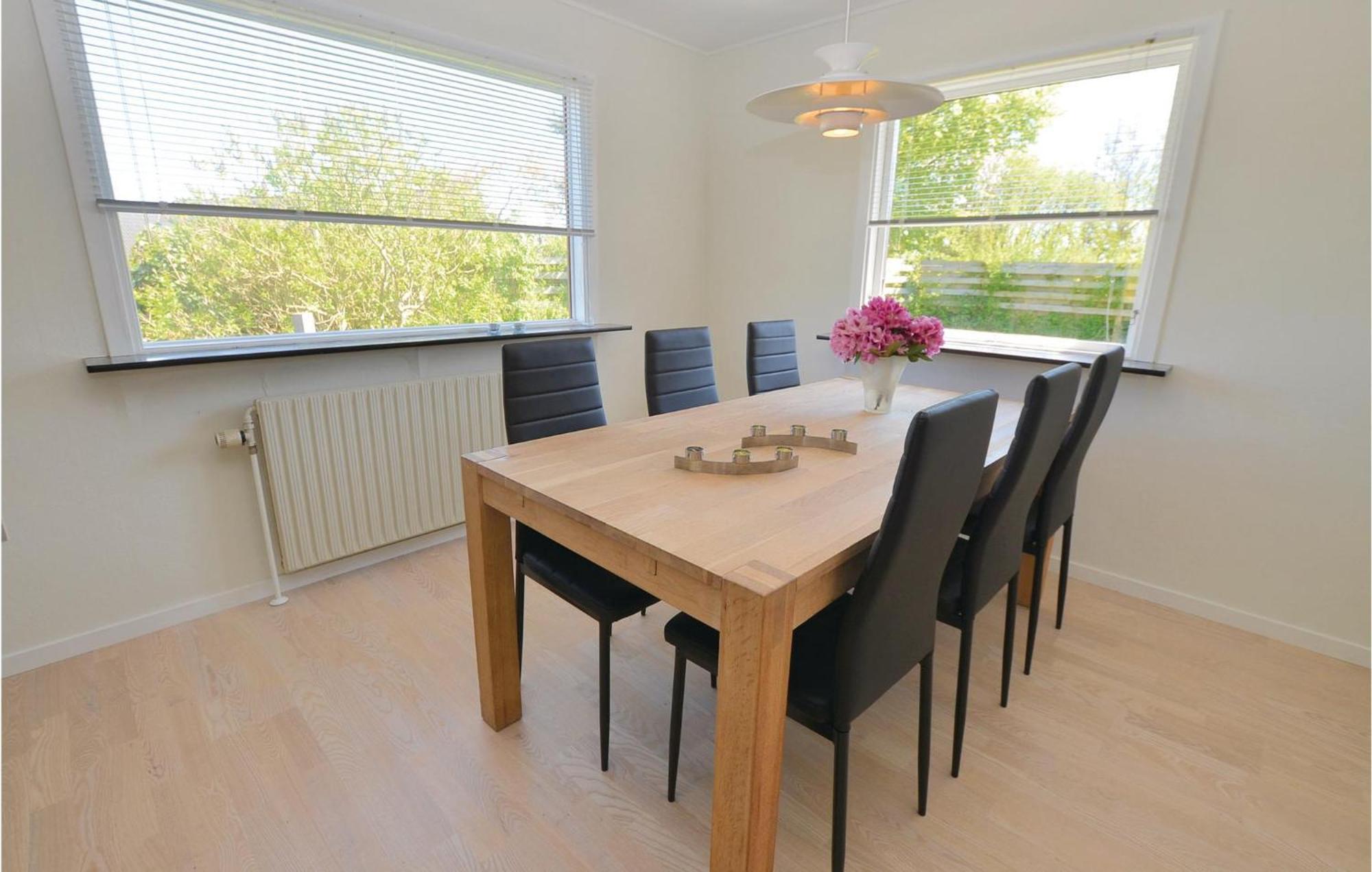 Stunning Home In Augustenborg With Kitchen Eksteriør billede